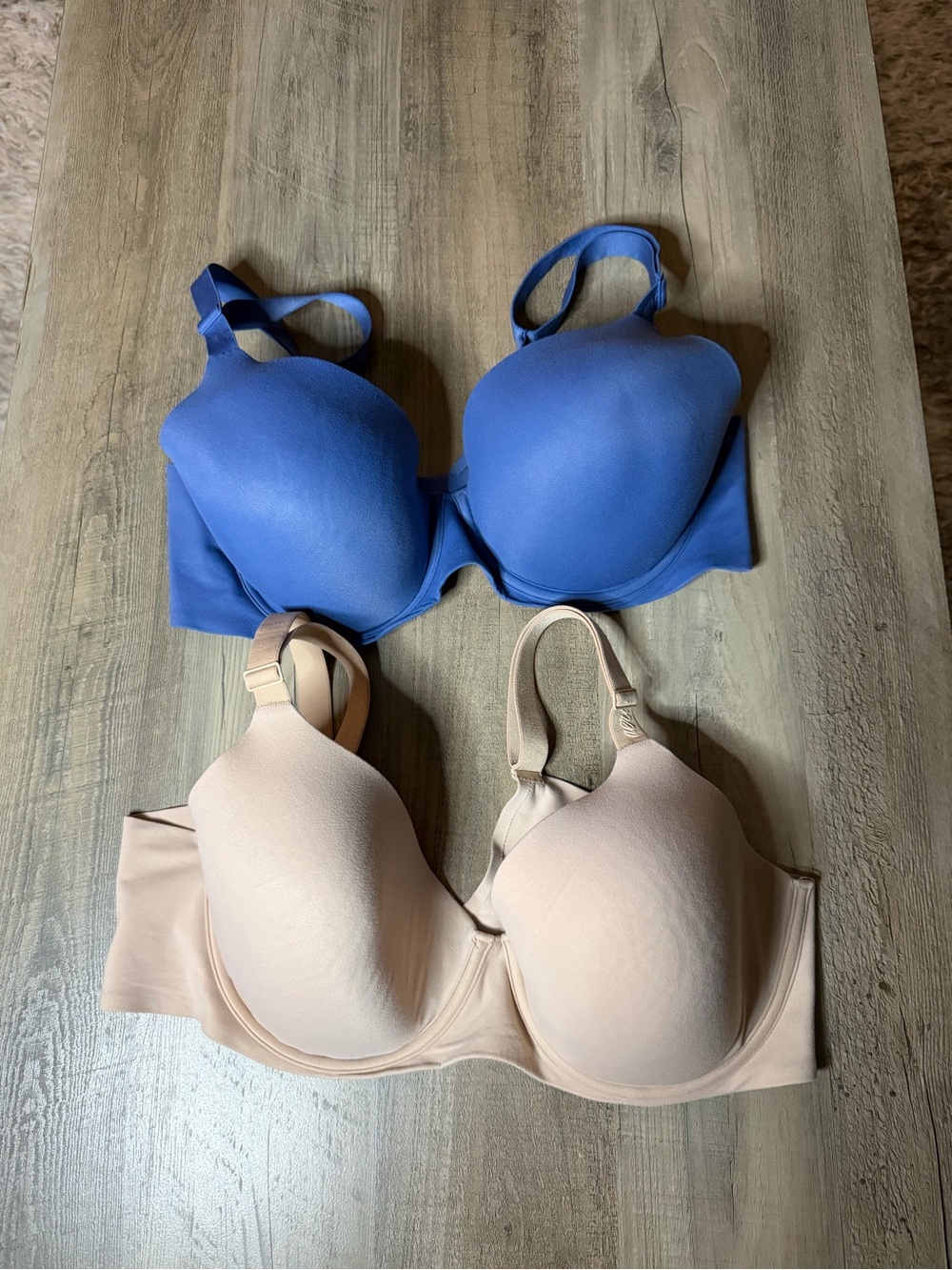2 pair aerie Seamless Molded T-Shirt Bras in Blue and Nude Sz 38C